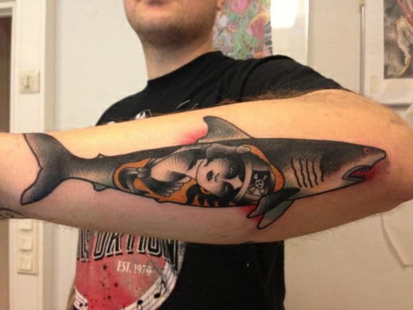 tatovering underarme billeder ideer mænd haj