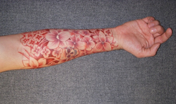 tatuointi kyynärvarren kuvat ideoita kukkia