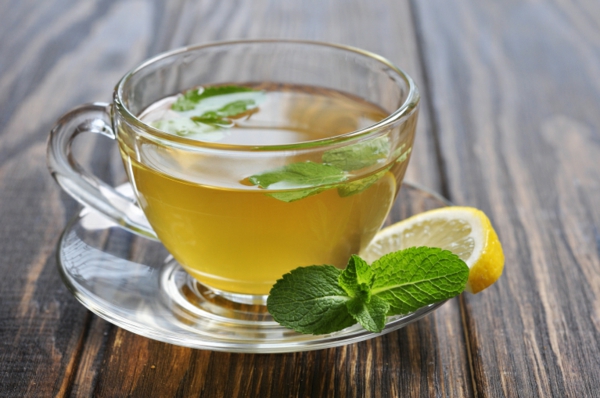 prepare healthy green mint tea