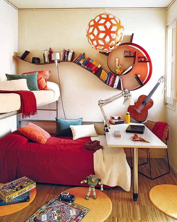 teenager room design funky stor hylde bordsseng