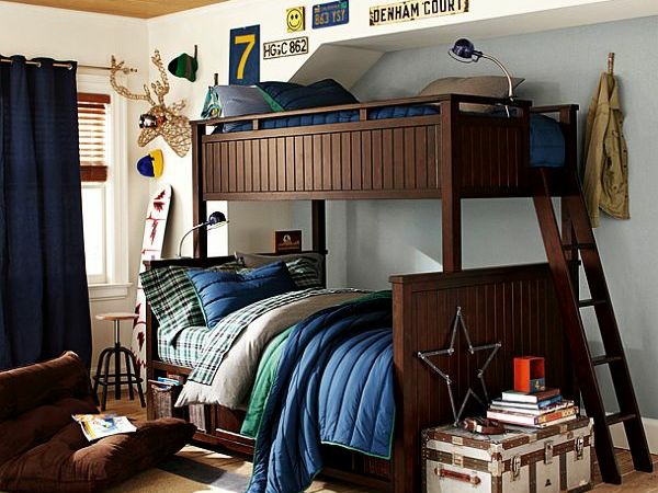 έφηβος δωμάτιο αγόρια μαζική ξυλεία υψηλό κρεβάτι σκάλα μπλε κλινοσκεπάσματα