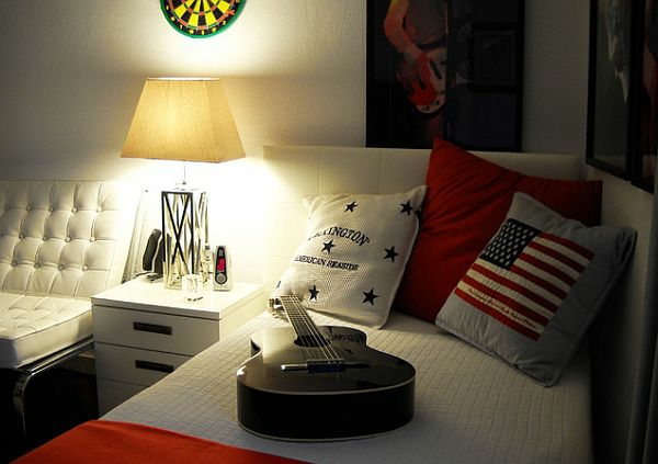 Идеи за тийнейджърска стая да хвърлят китара за възглавници