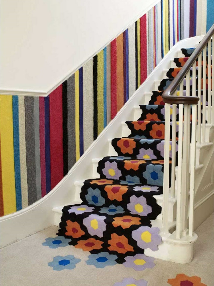χαλί για σκάλες πεσμένο μοτίβο όμορφο σχέδιο τοίχου