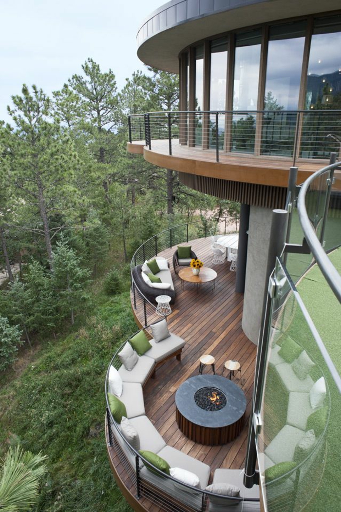 terasa design nápady rustikální ratanový nábytek dřevěné podlahy