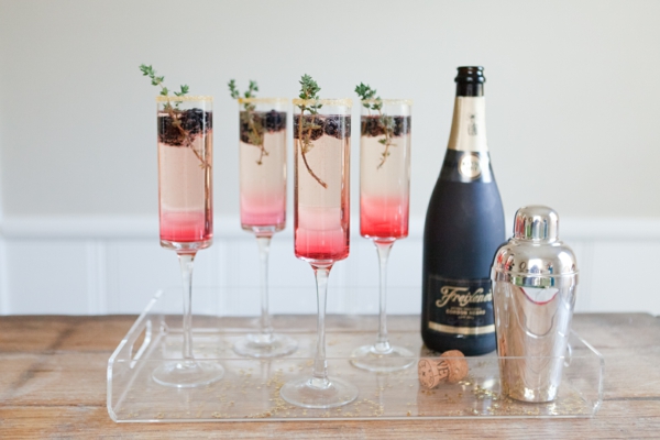 thyme care sparkling blueberries cocktail