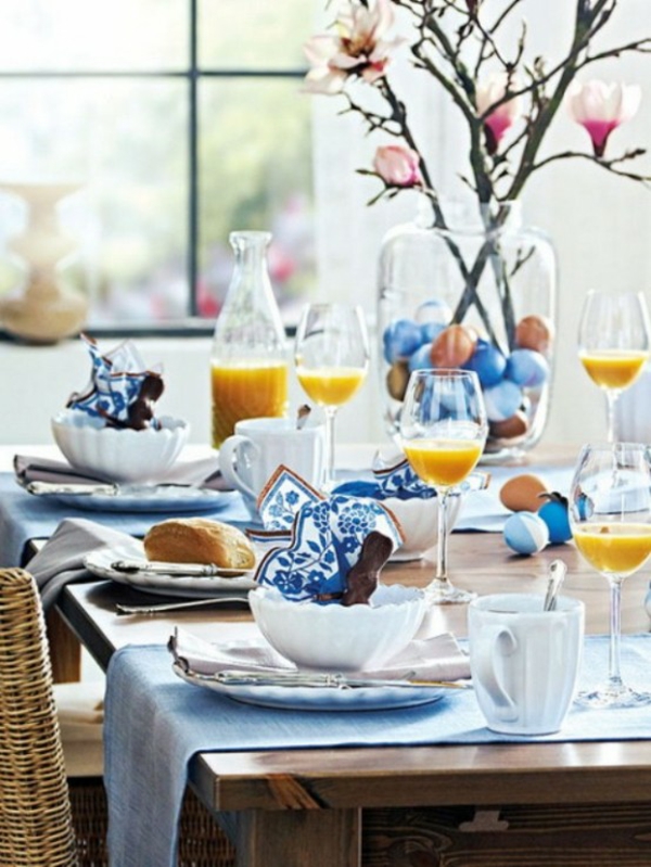 πίνακας διακόσμηση Πάσχα ιδέα μπλε χρώμα εορταστική οικογένεια γιορτή