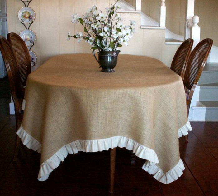 tafelkleed naaien eettafel in rustieke stijl te dekken