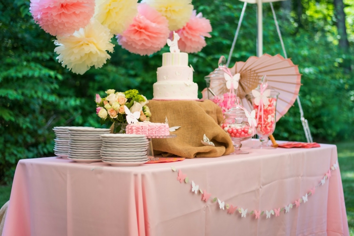 桌装饰花园派对淡粉色桌布花园装饰的想法