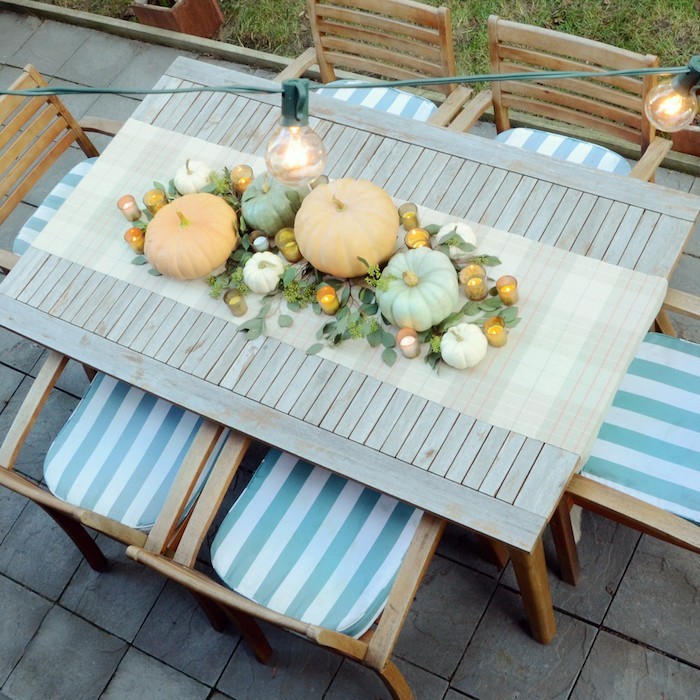 stalo apdailos rudenį su įkandimo vėjo žibintais