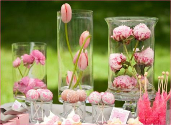 stalo dekoravimo idėjos gėlės organizuoja gėlių kompozicijas patys