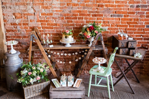 table decoration ideas country style wooden table brick wall dessert buffet