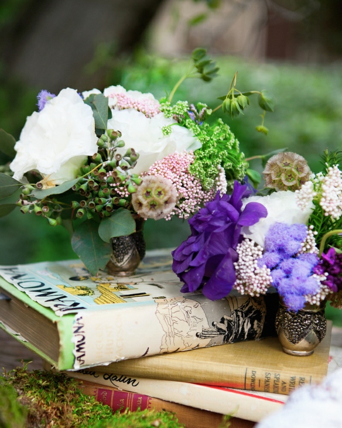 décoration de table petites fleurs déco à fleurs