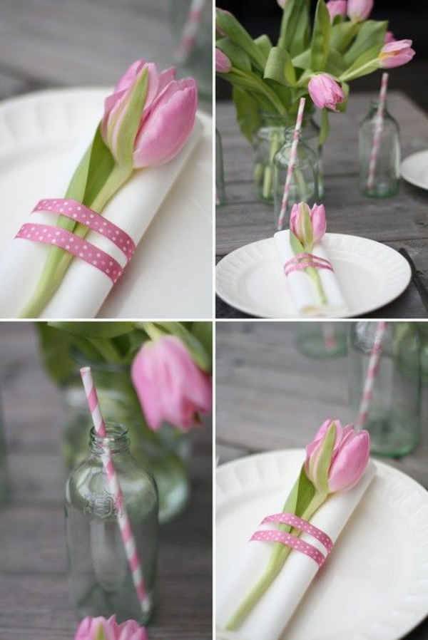bord dekorasjon med tulipaner servietter brette rosa tulipan