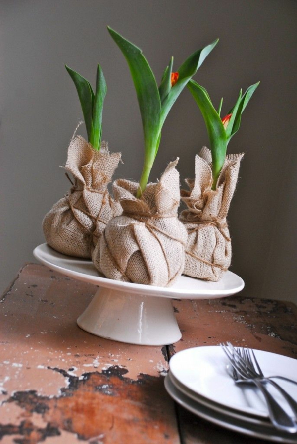 Décoration de table rustique décoration de table avec des tulipes