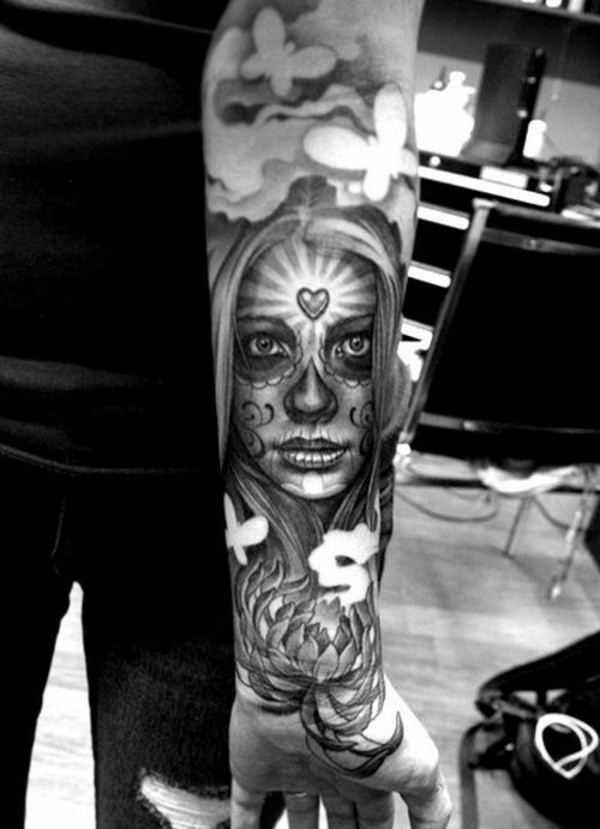 grandes ideas para la mujer del tatuaje del antebrazo
