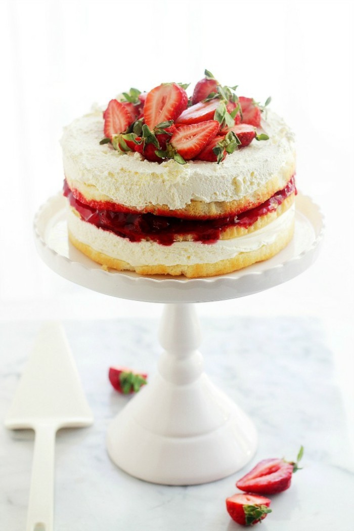 taart versieren fruit aardbeien