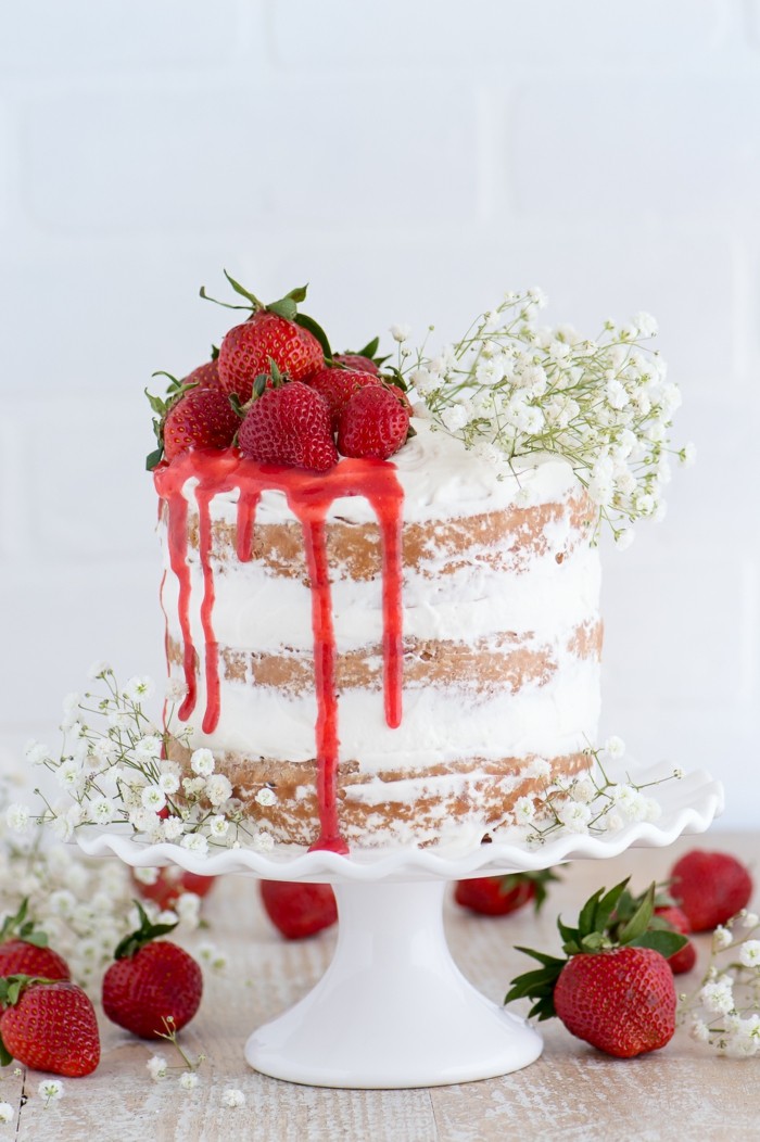 taart decoreren bruiloft aardbeien decoratie