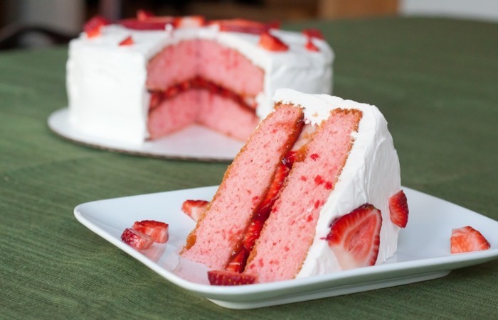 蛋糕装饰奶油芝士草莓装饰