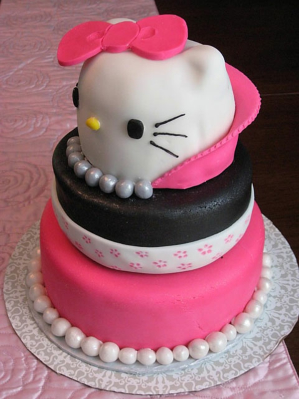 gâteau décorer bonjour kitty design fantaisie