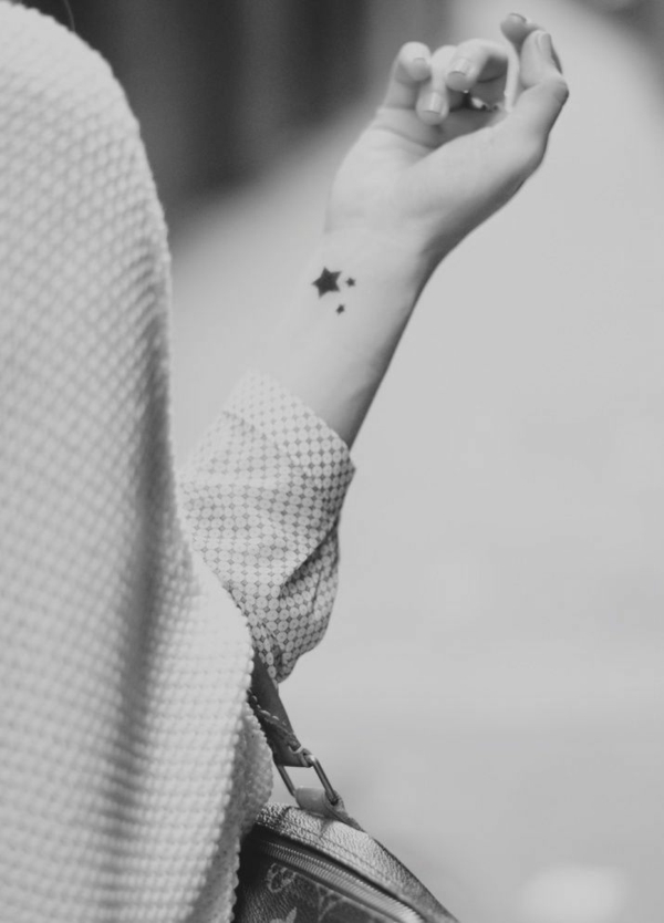 trendové hvězda tetování znamená zápěstí