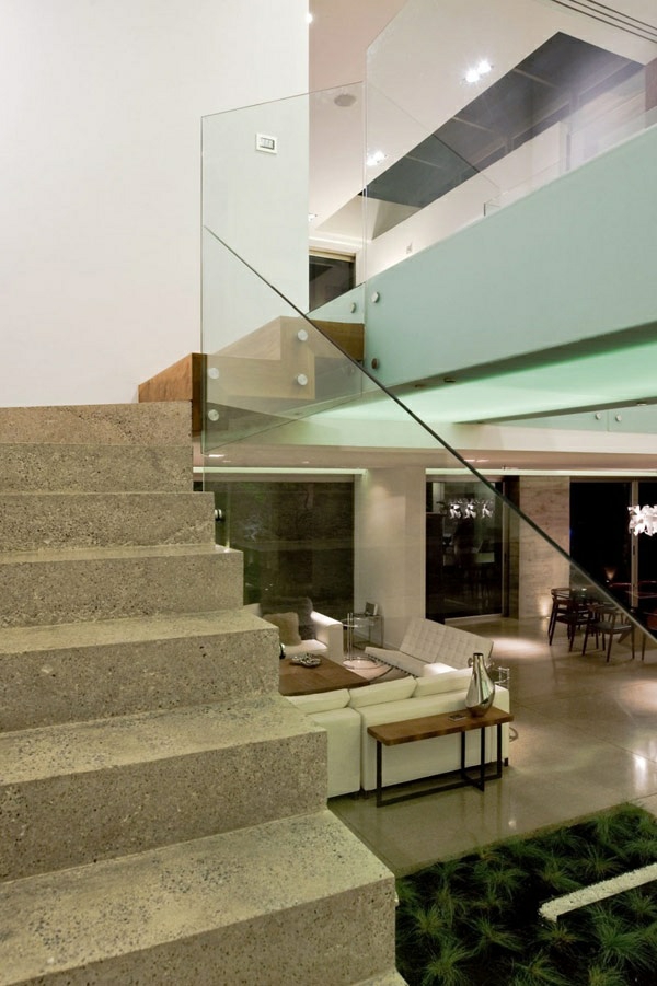 楼梯形状天然石材和玻璃沙发生活思想装饰理念表