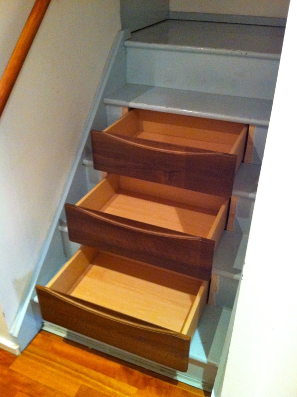 модерни стълбища с дървени чекмеджета