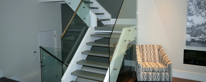 trappe railing glas trappe aluminium levende interiør design
