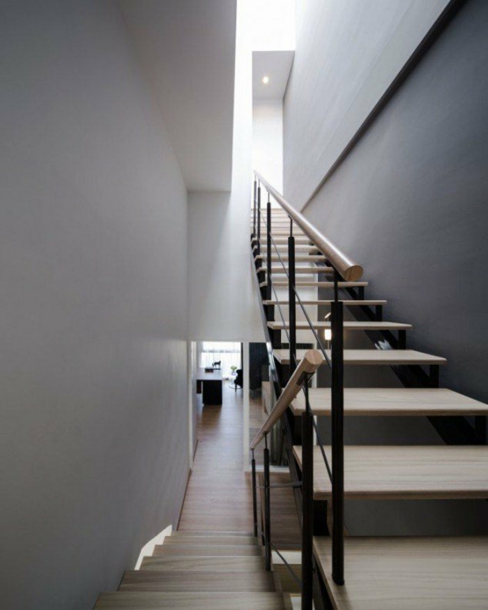 staircase shape wide wooden steps