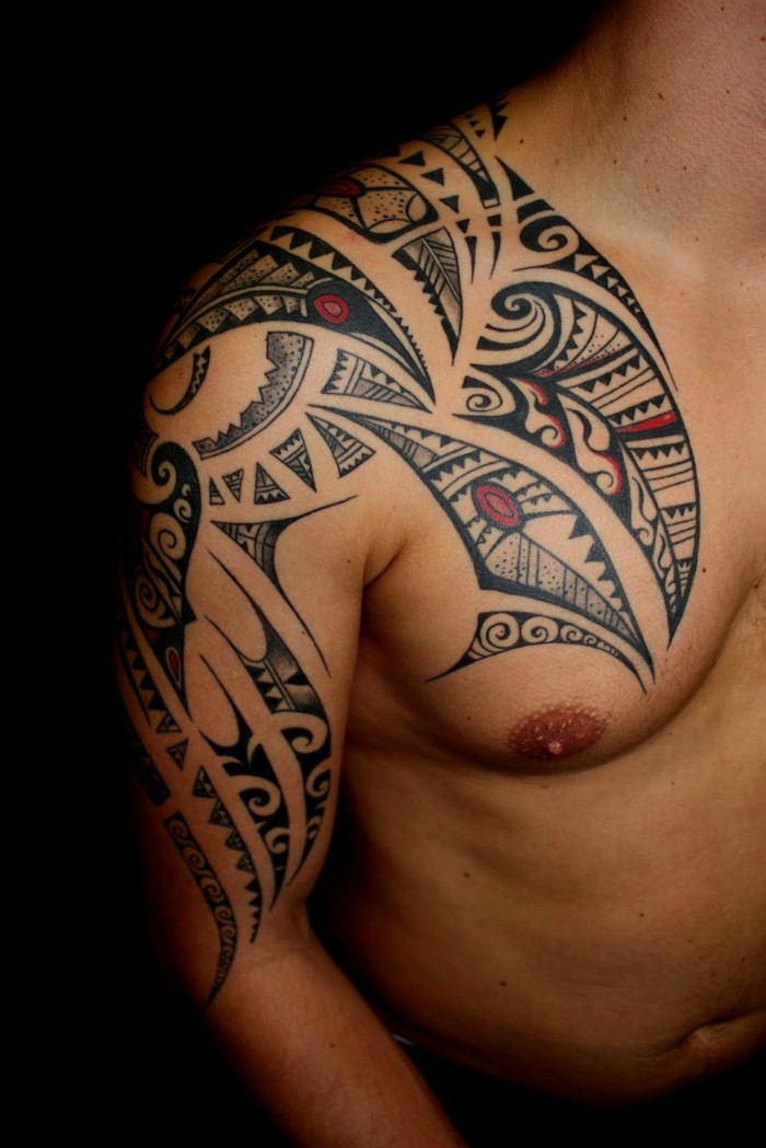 tribal tatovering skulder tatovering maori