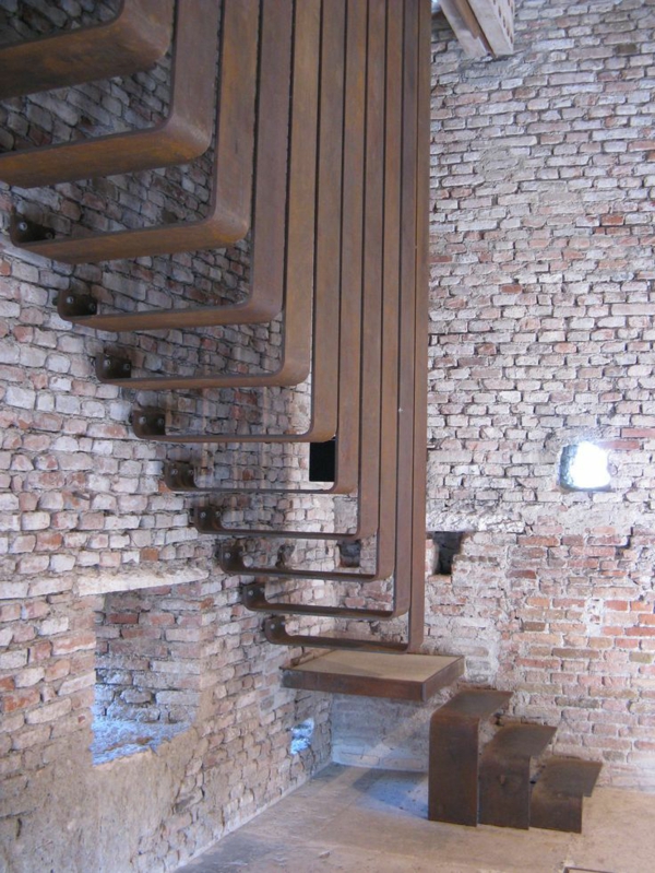独特的设计理念楼梯砖设计铁楼梯