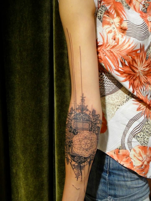 underarm tatovering skabeloner abstrakt