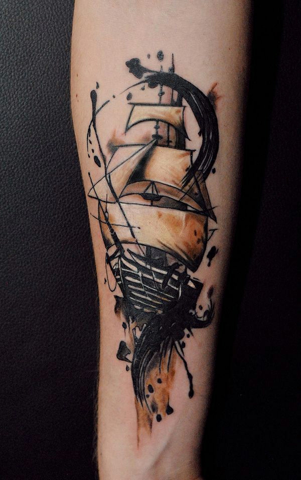 Viršutinės rankos ir dilbio tatuiruotės idėjos šablonai laivo valtis