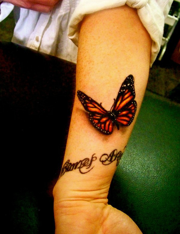 underarm tatovering skabeloner sommerfugl