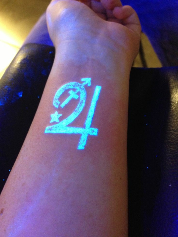 kyynärvarren uv tatuointi jupiter Sagittarius
