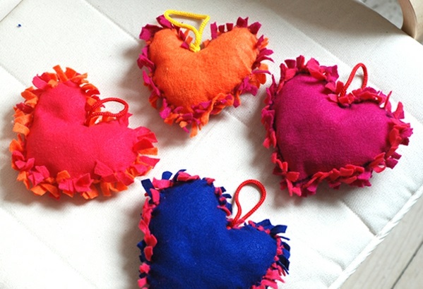 Valentijnsdagideeën DIY Craft Kussens Harten