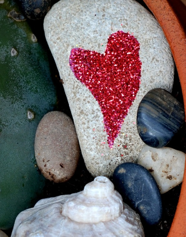Valentijnsdagideeën Diy Craft Twinkling Boulders