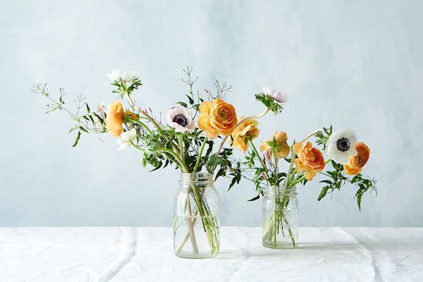 Make vases with flower arrangements yourself