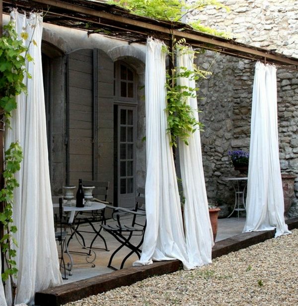 窗帘作为一个房间分隔花园装饰
