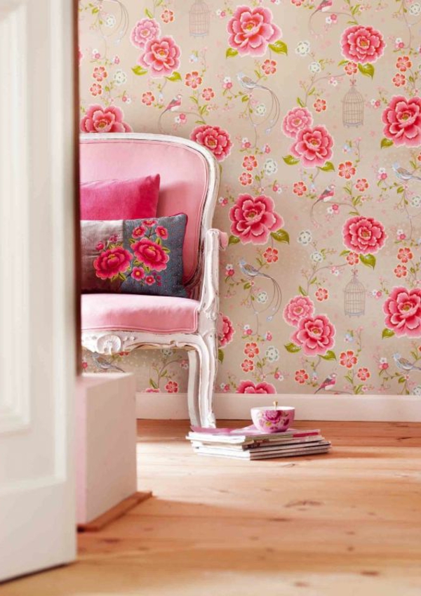 walls shape wallpaper floral motifs roses