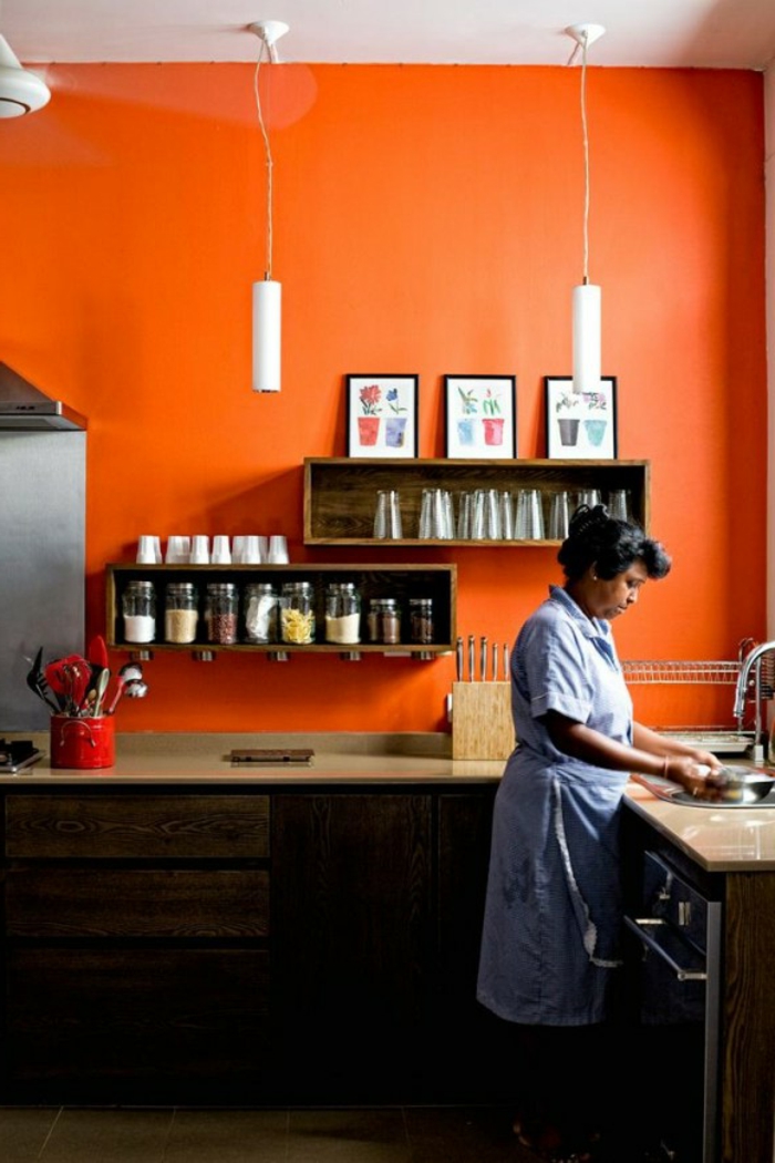 τοίχοι ιδέες χρώμα πορτοκαλί κουζίνα ανοικτά ράφια