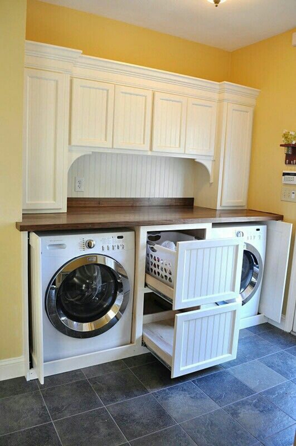 πλυντήριο ρούχων ξύλινο δωμάτιο πλυντηρίων που έχουν τοποθετηθεί σε εντοιχισμένες ντουλάπες