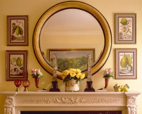 décoration murale avec photos table de chevet extravagant miroir mural rond