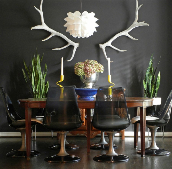 wall paint gray anthracite wall dining room antler