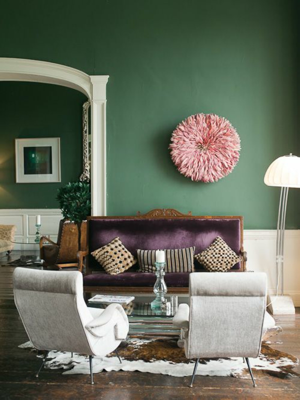 muurverf groene kleuren wanddecoratie roze wandinstallatie