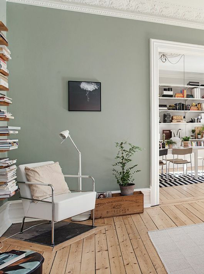 nástěnná malba 2016 trend barvy obývací pokoj pastel zelená světle zelená dřevěné podlahy stěna dekorace