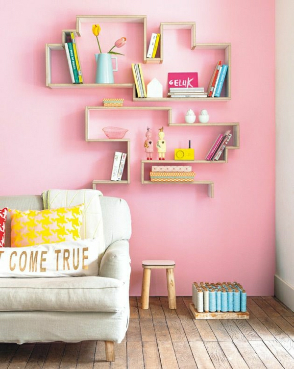 muurkleuren woonkamer roze zachte kleurenschema