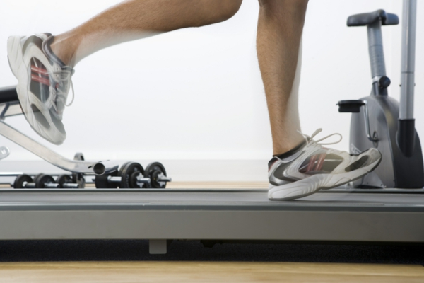 什么是Aerobes训练运动和健身工作室慢跑