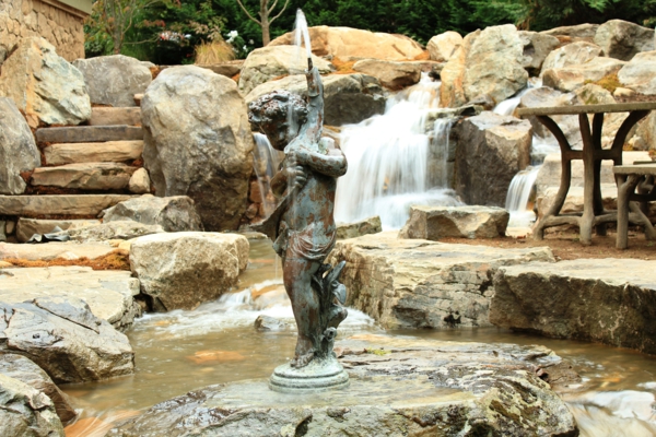水上花园想法很酷的艺术喷泉雕像