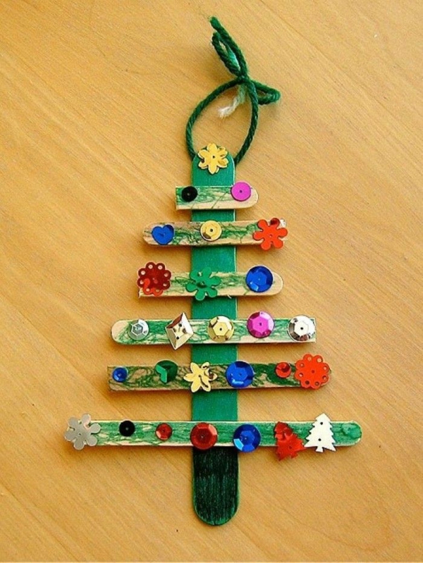 Crăciun artizanat cu copii Crăciun copac lemn bastoane decorative margele