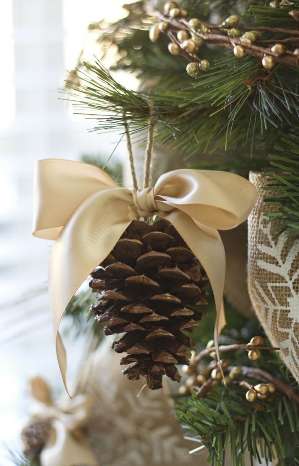 زينة شجرة عيد الميلاد كرات عيد الميلاد جعل الصنوبر المخاريط